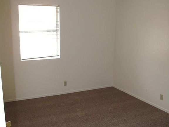 5th image of 3569 4th Ave