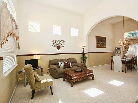 4th image of 3332 Yosemite Park Way