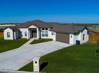 416 Mountain View Dr, Del Rio, TX 78840