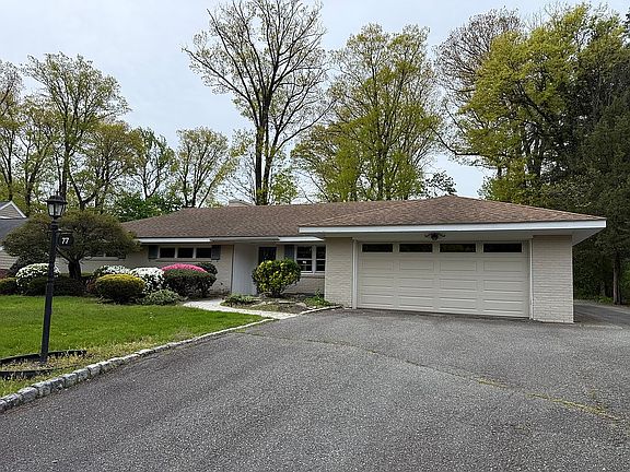 2nd image of 77 Woodlawn Ave