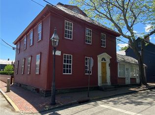 74 Bridge St, Newport, RI 02840