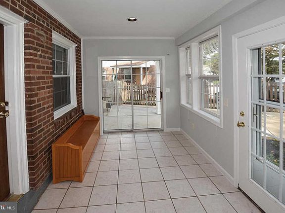 5th image of 7208 Tyler Ave