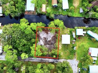 SE 235th St, Suwannee, FL 32692