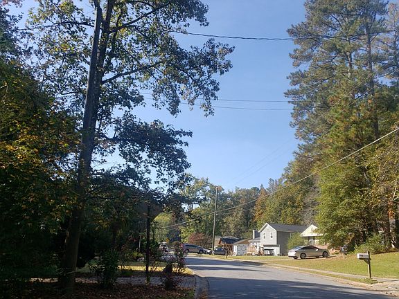 4th image of 3158 Fern Valley Dr SW