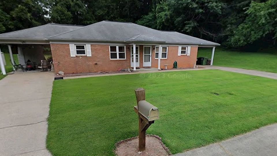 1st image of 2913 Meadowlark Ln