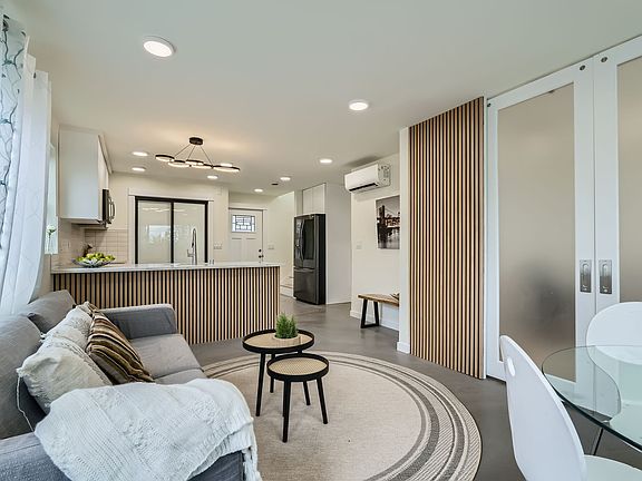 4th image of 5928 18th Ave S