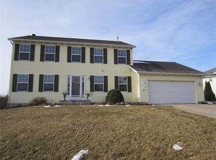 2512 Winchester Dr, Marion, IA 52302