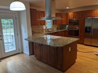 3591 Lions Field Rd, Triangle, VA 22172