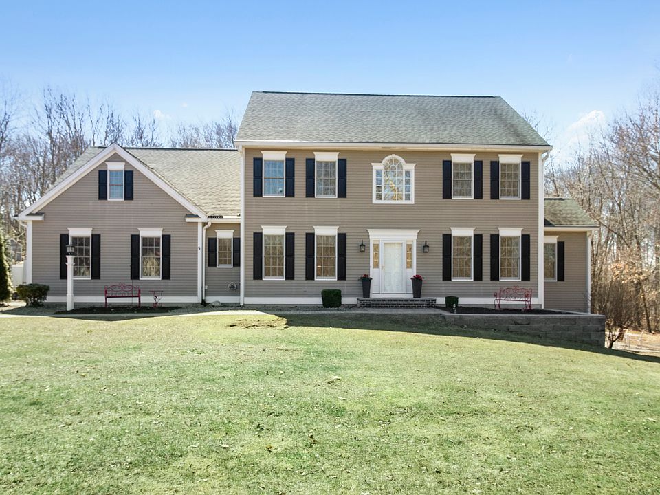 Welcome to 77 Charolais Way