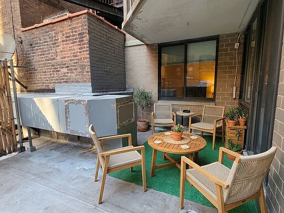 2nd image of 184 Lexington Ave APT 2A