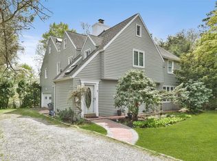 7 Ascot Ridge Rd, Great Neck, NY 11021