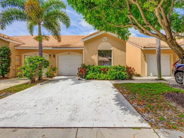 386 Coral Trace Lane, Delray Beach, FL 33445