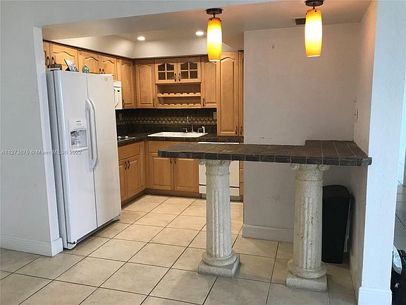 2nd image of 1450 Brickell Bay Dr APT 503