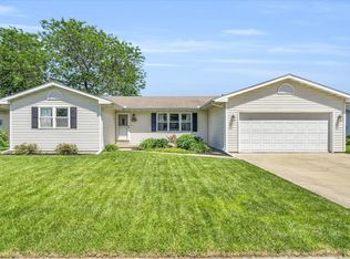 1036 Cambridge Dr, Rantoul, IL 61866