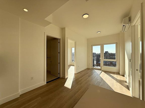 2nd image of 358 E 28th St #5C