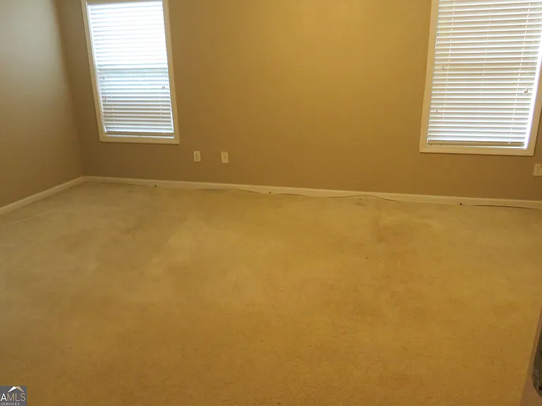 2718 Rocky Ct S — Photo 18
