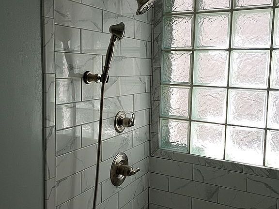 2nd image of 710 Circle Ct