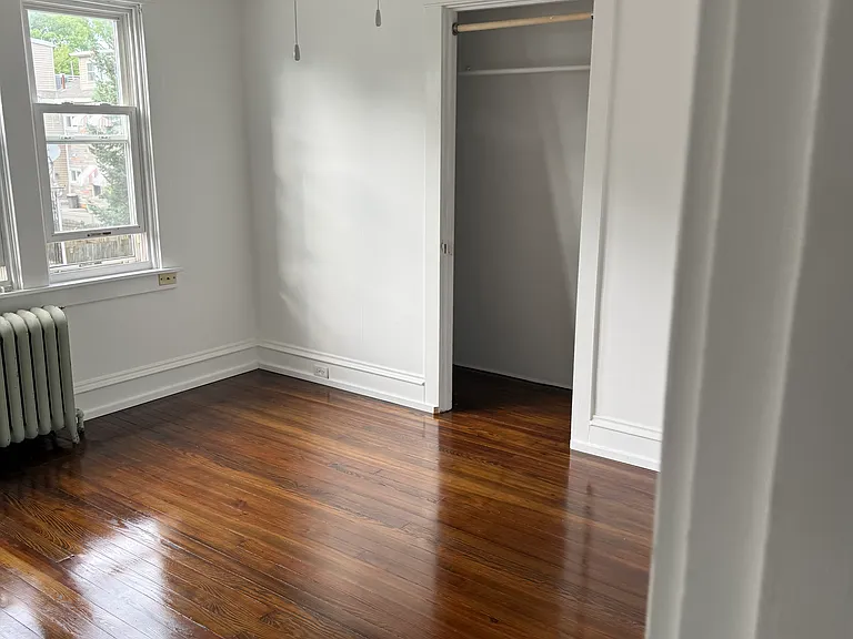 2406 Noble St — Photo 14