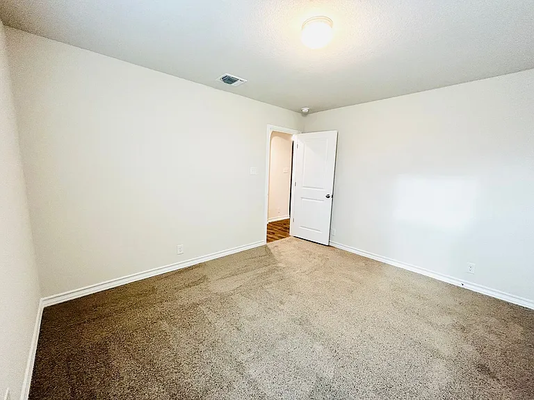 14022 Trinity Cv — Photo 10