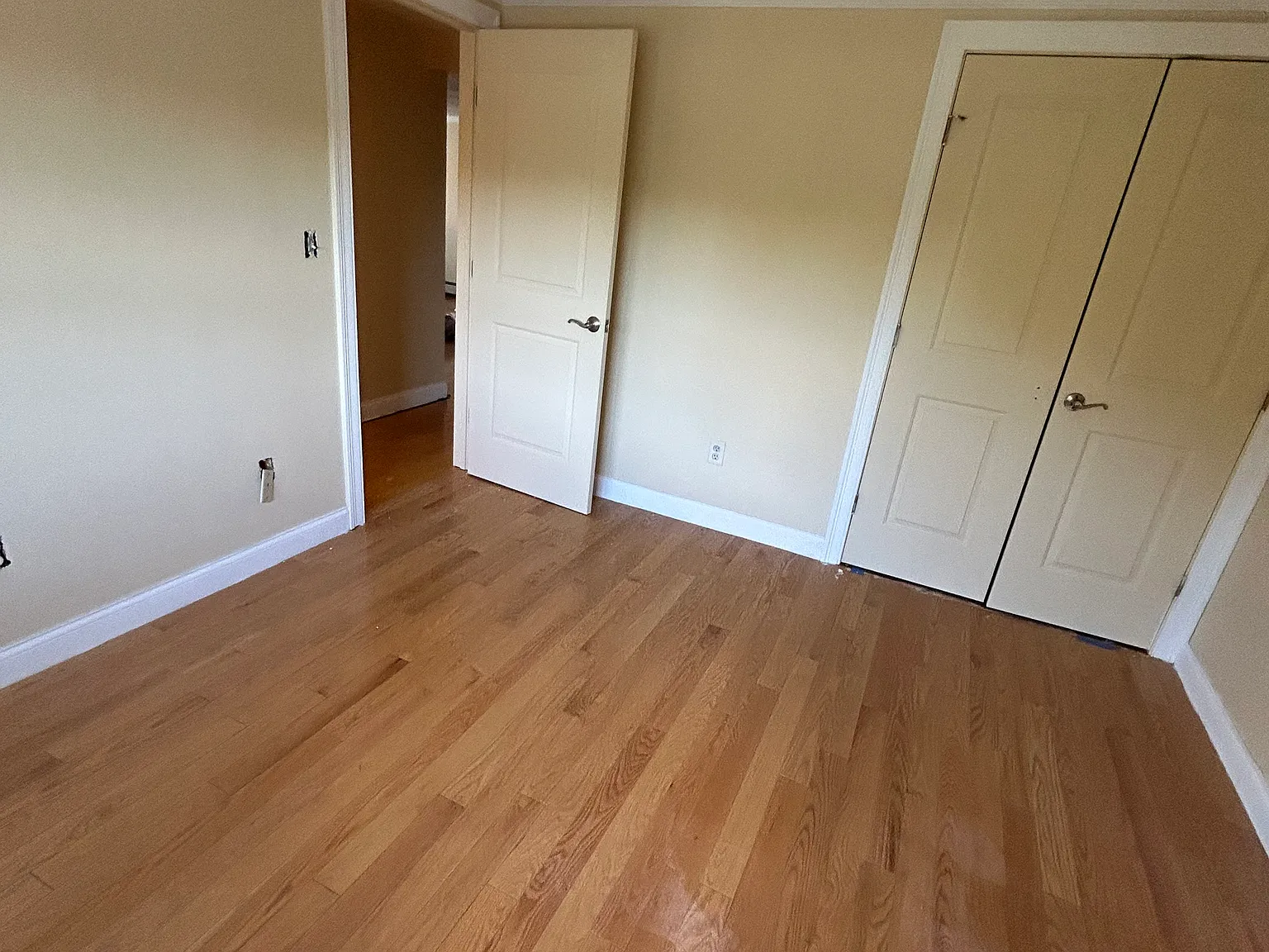31 Elliott St — Photo 2