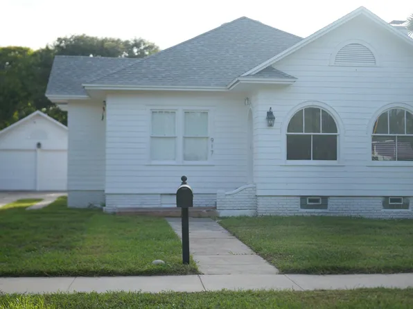915 & 917 N Oleander Ave, Daytona Beach, FL 32118