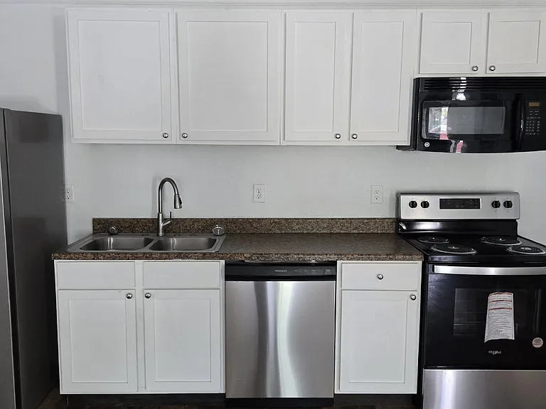 39 Laney Ln #A — Photo 7
