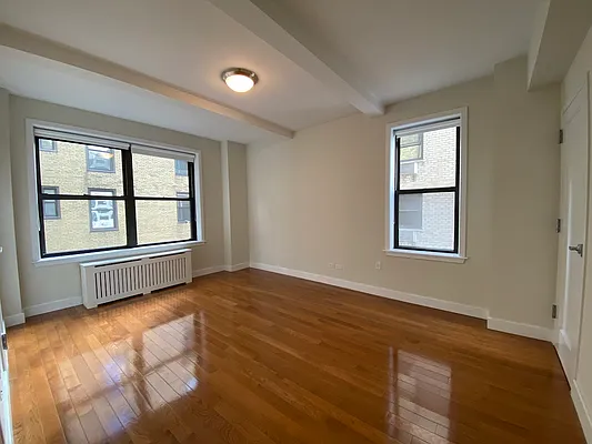 Rented by Stonehenge NYC LLC | media 7