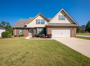 105 Shalako Ln, Lizella, GA 31052