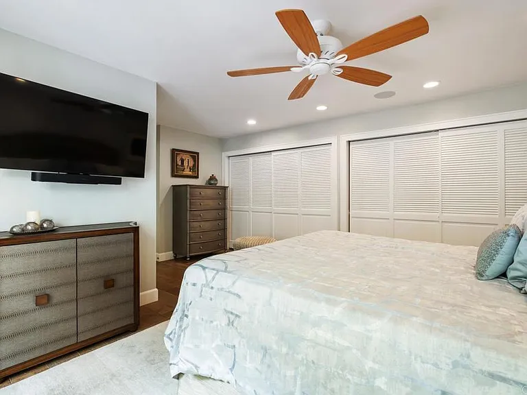 2028 Ocean Front — Photo 24