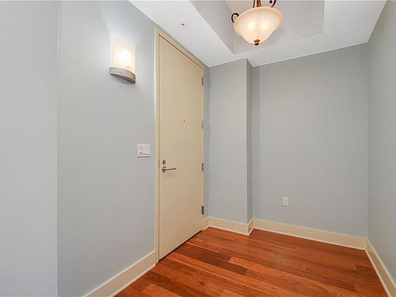 5th image of 260 Osceola Ave #607