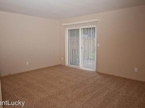 4th image of 320 35th St SE APT A