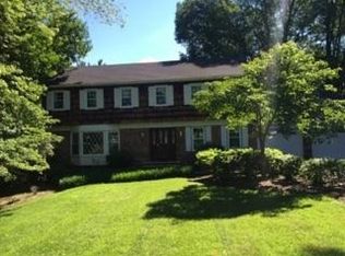 62 O'Shaughnessy Ln, Closter, NJ 07624