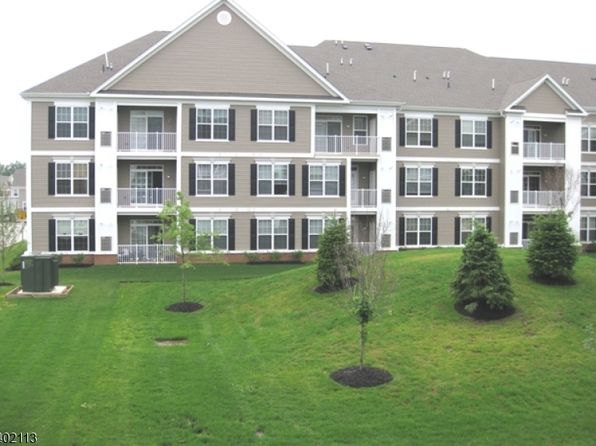 3223 Edward Stec Blvd