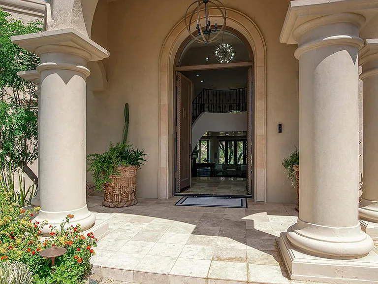 10420 E Morning Vista Ln — Photo 5