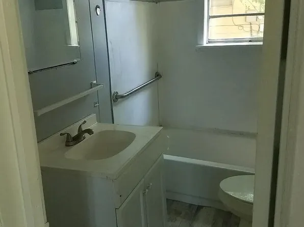 3728 Cromwell St, Jackson, MS 39213