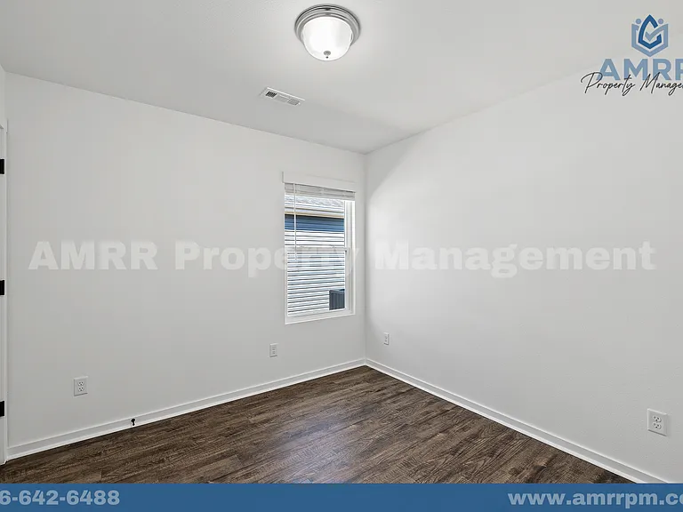 760 Short Leaf Ln — Photo 16