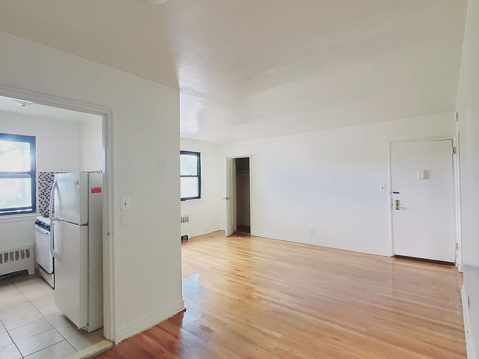 1st image of 18905 Henderson Ave #2
