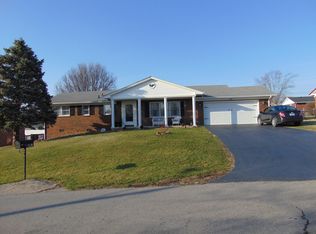517 Cloverdale Dr, Danville, KY 40422