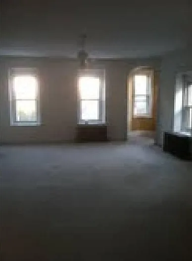 2 bed, 1.5 bath, 1610 sqft, $2,250 — Photo 3