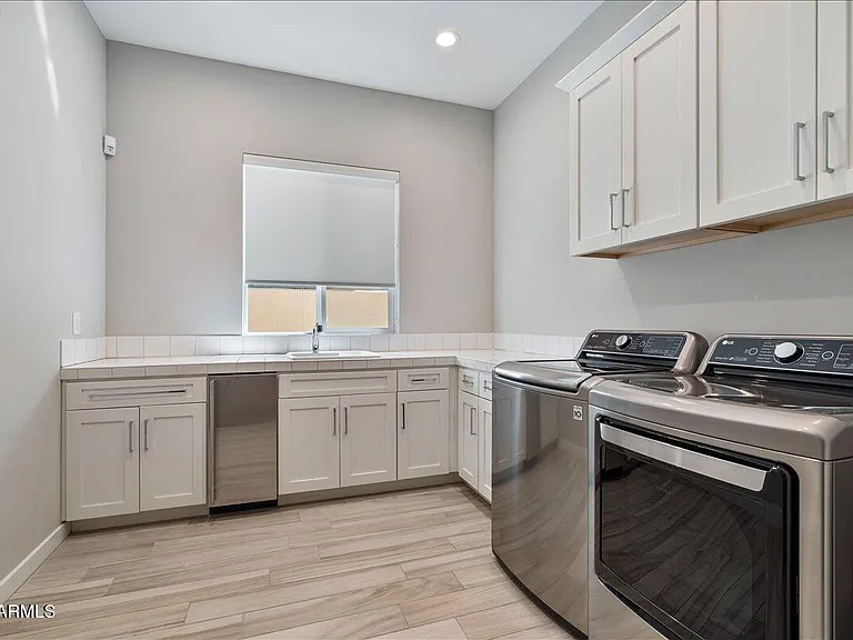 5543 E Beryl Ave — Photo 25