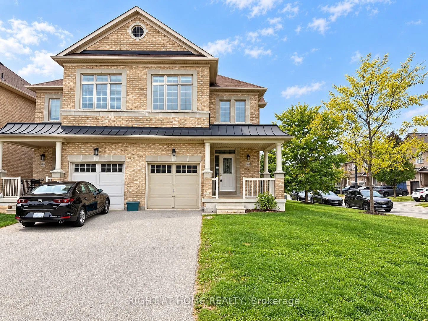 4 bed, $3,400 — Photo 1