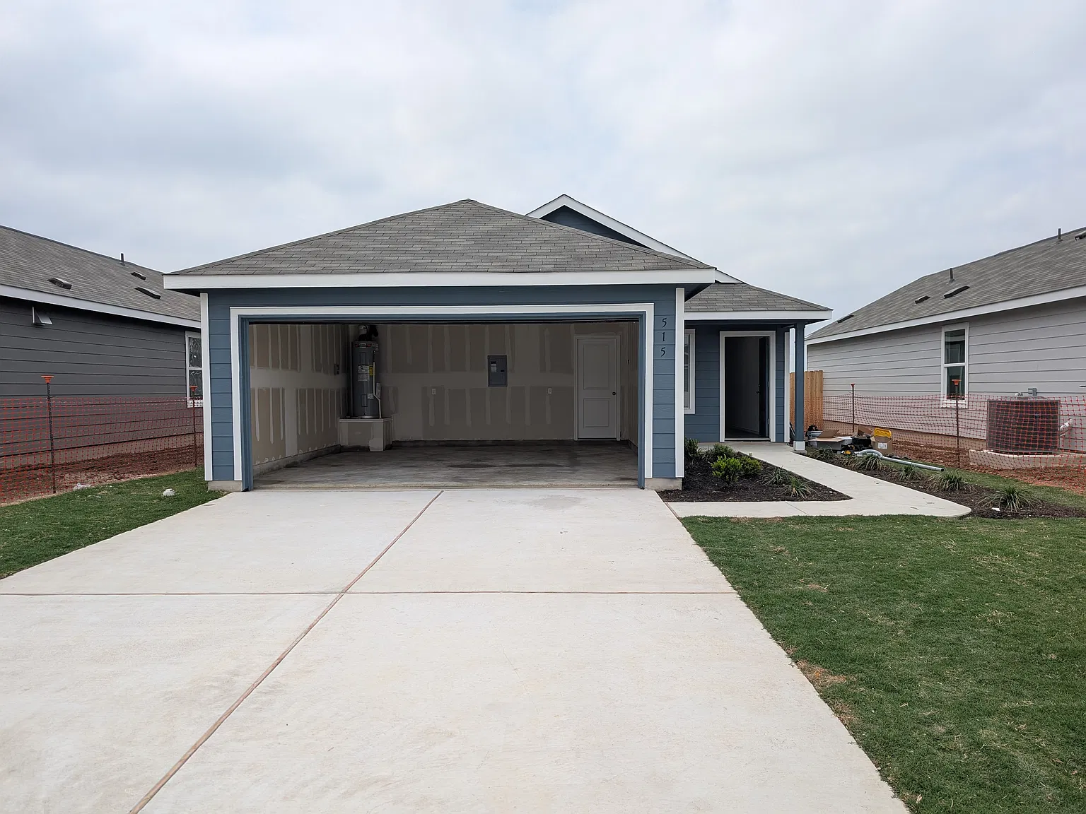 3 bed, 1421 sqft, $1,770 — Photo 3