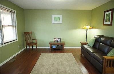 2nd image of 532 Rahkewood Dr