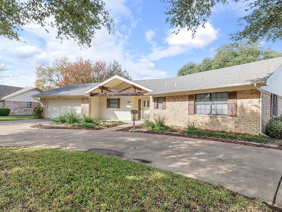 1st image of 109 Garland Dr