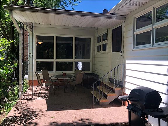 4th image of 421 Marshall Dr