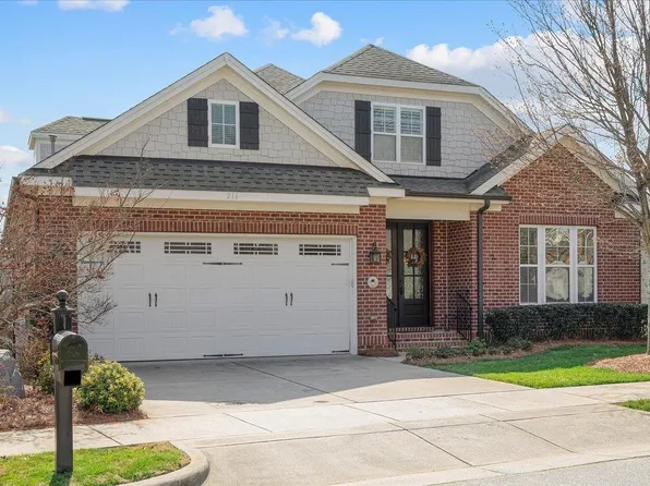 216 Sonoma Valley Dr, Cary, NC 27518