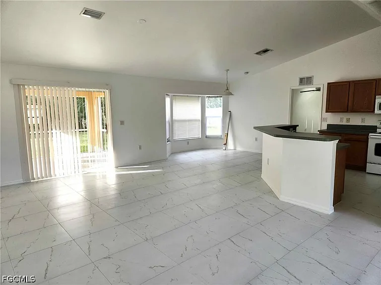 14980 Coopers Hawk Way — Photo 2