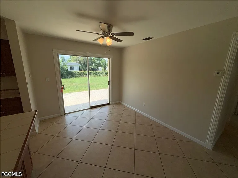 1101 Leeland Heights Blvd E — Photo 2