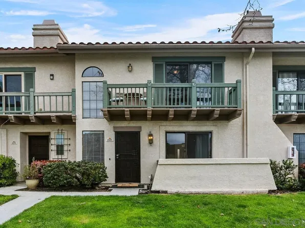 6992 Batiquitos Dr, Carlsbad, CA 92011