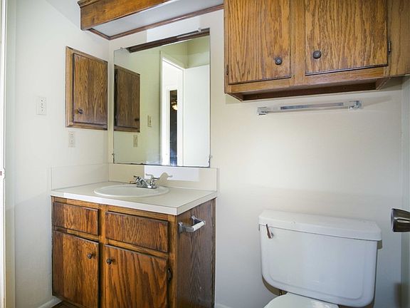 4th image of 2404 Bandera Dr APT C